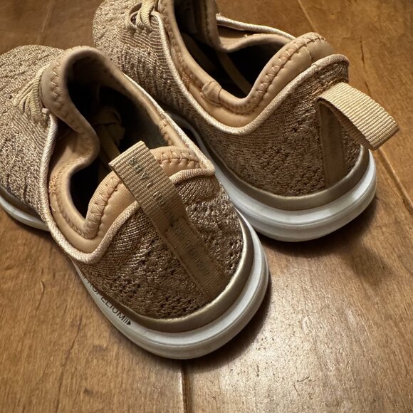 APL Women’s TechLoom Propelium Sneakers – Rose Gold Sparkle – Size 7.5 – VGUC - Picture 6 of 10